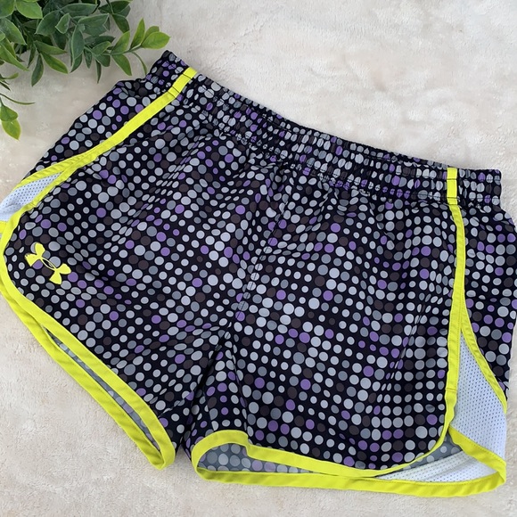 Under Armour YLG Loose Heat Gear Shorts Polkadot & Bright Yellow EUC - Picture 7 of 8